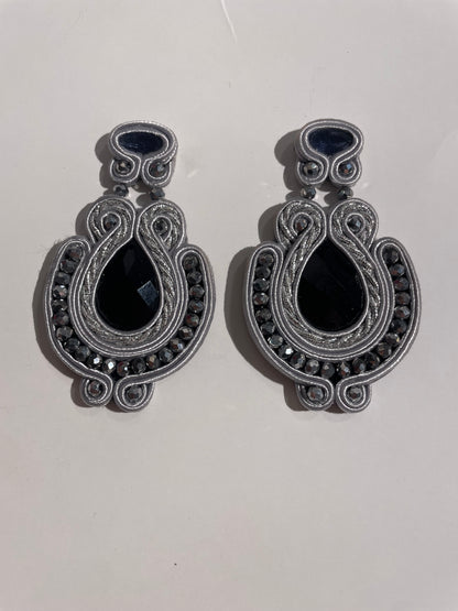 BURDEOS Pendientes Cristal Negro